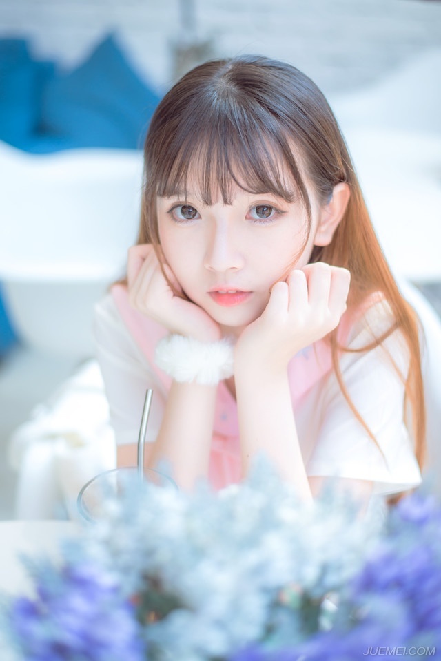 友情进一步可以成为爱情，爱情退一步却不再是朋友[lizhigushicom]。